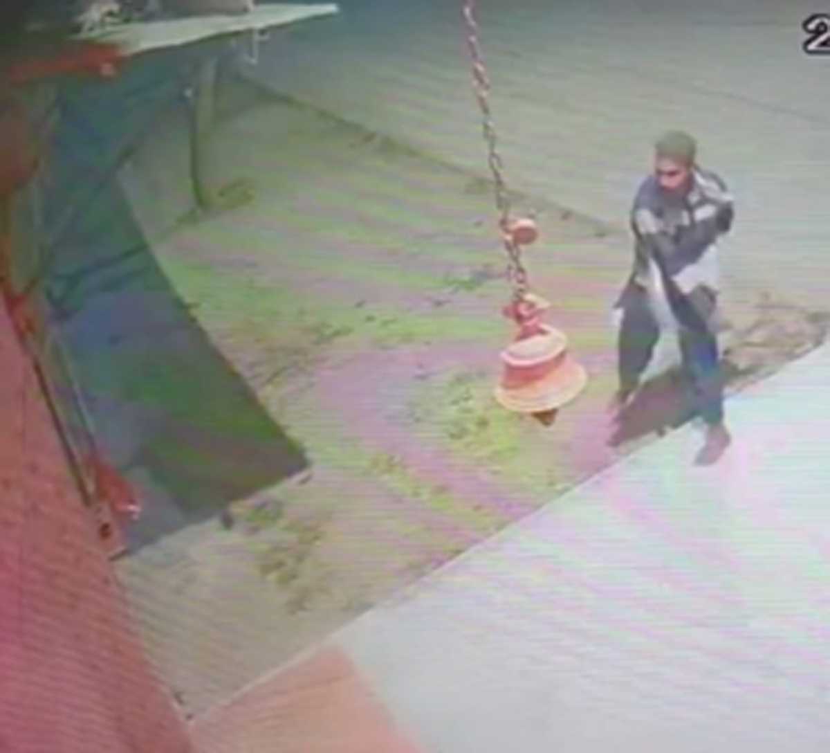 असामाजिक तत्व ने धार्मिक भावनाओं को ठेस पहुंचाने का किया प्रयास, जांच में जुटी पुलिस